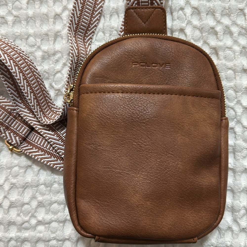 Crossbody Bag - Picture 4 of 7